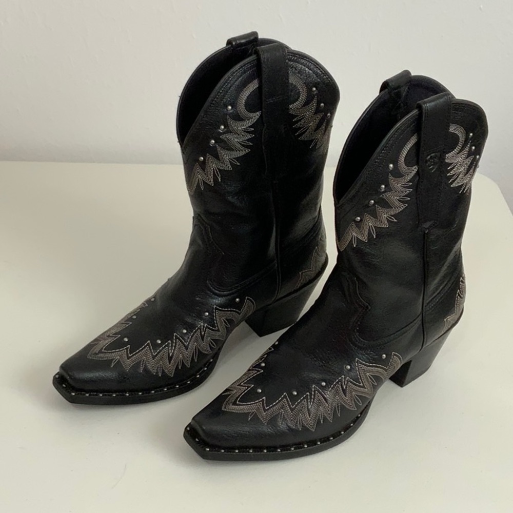 Pristine Used Arita Women’s Dress Boots